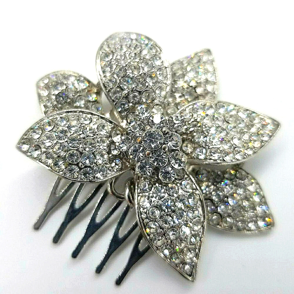 Flower rhinestone silver tone hair comb Vintage